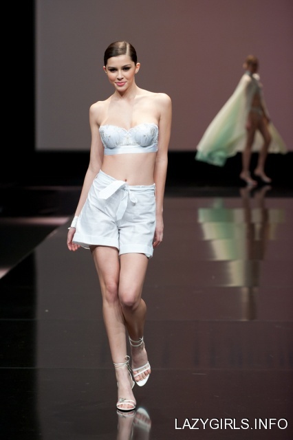 image 0